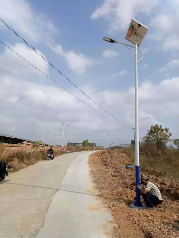 太陽(yáng)能路燈